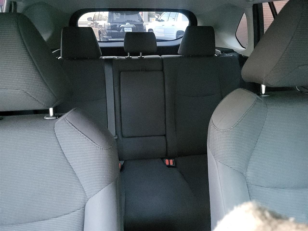Toyota RAV4 LE AWD 2019