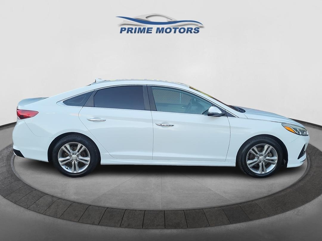Hyundai Sonata photo 2