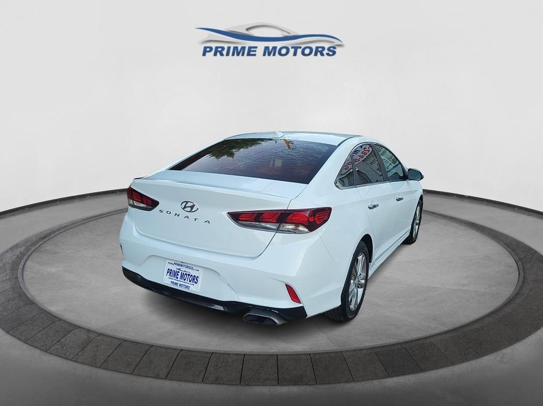 Hyundai Sonata photo 6