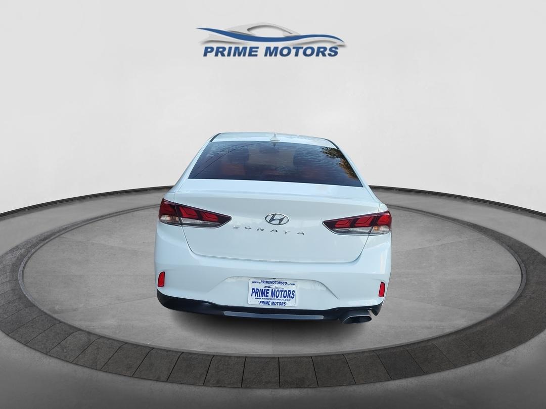 Hyundai Sonata photo 8