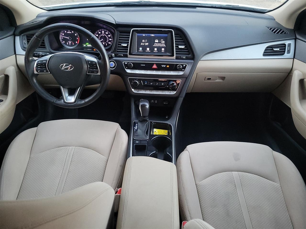 Hyundai Sonata photo 15