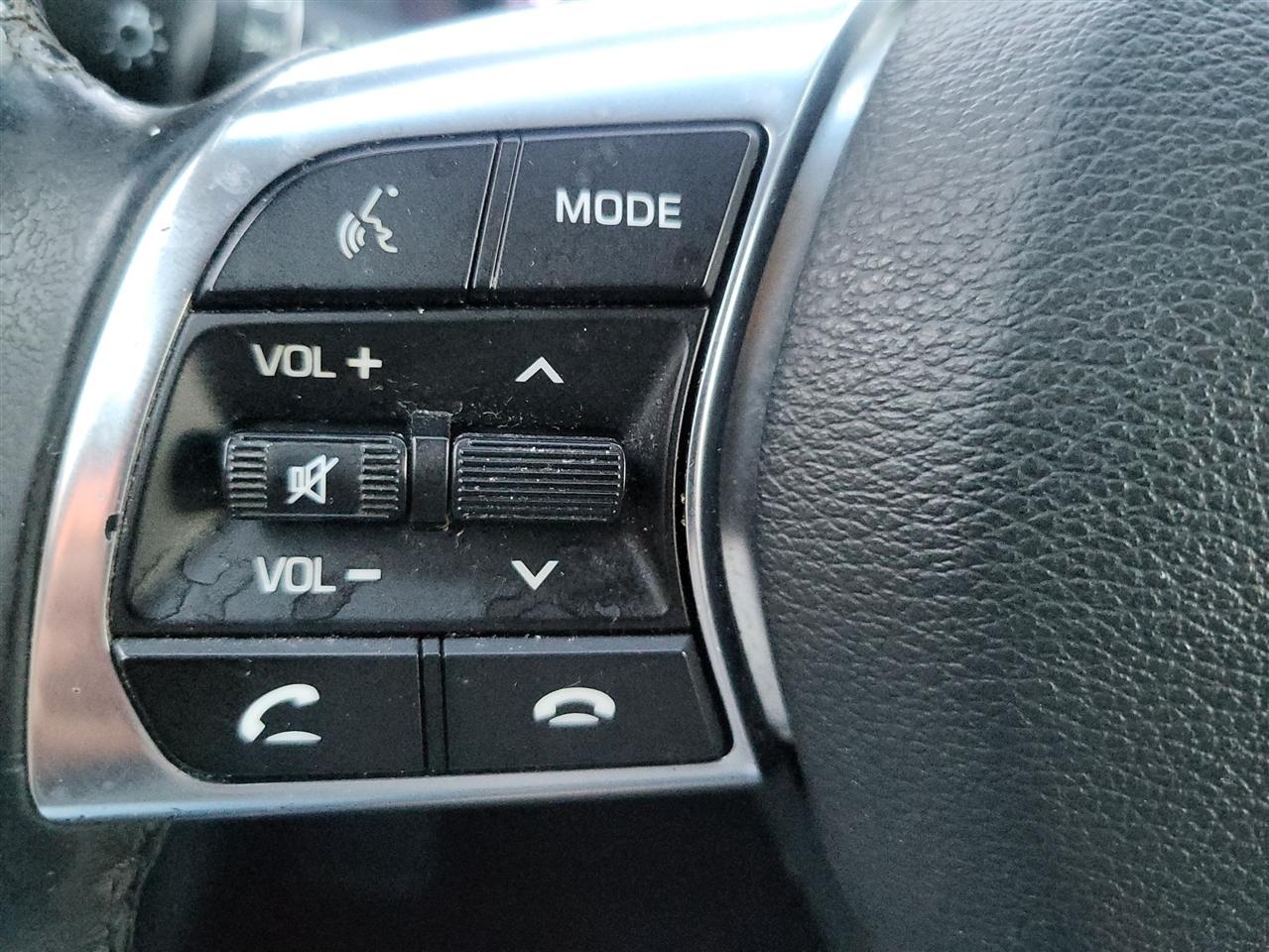 Hyundai Sonata photo 17
