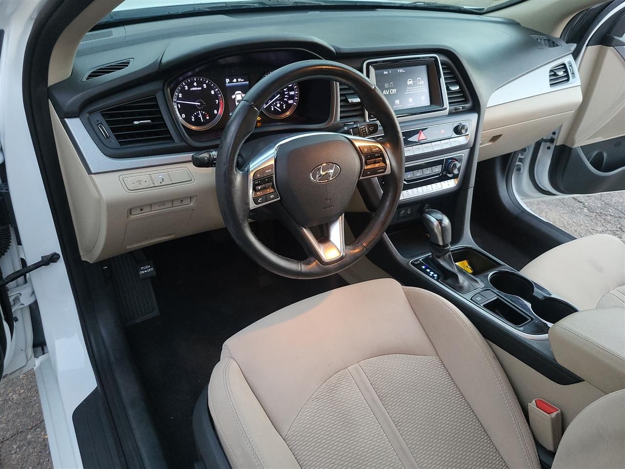 Hyundai Sonata photo 20