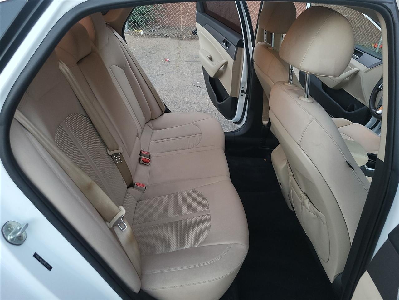 Hyundai Sonata photo 23