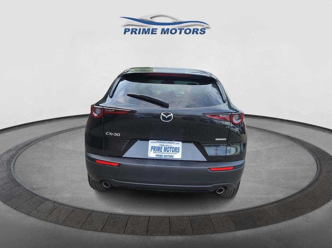 Mazda CX-30 photo 8