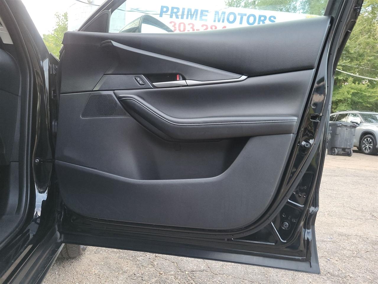 Mazda CX-30 photo 32