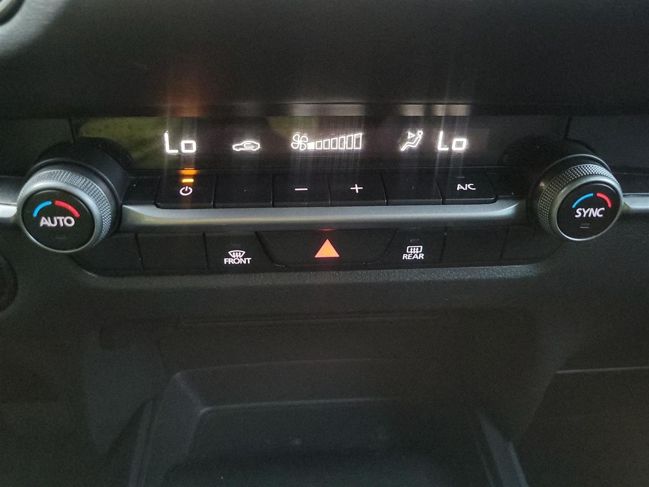 Mazda CX-30 photo 36