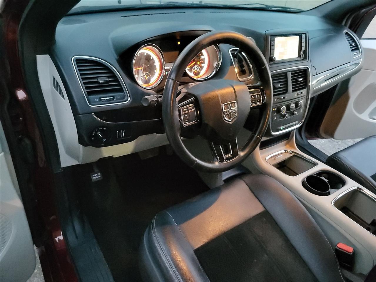 Dodge Grand Caravan photo 22