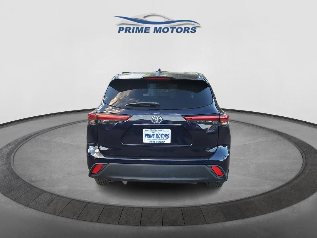 Toyota Highlander photo 8