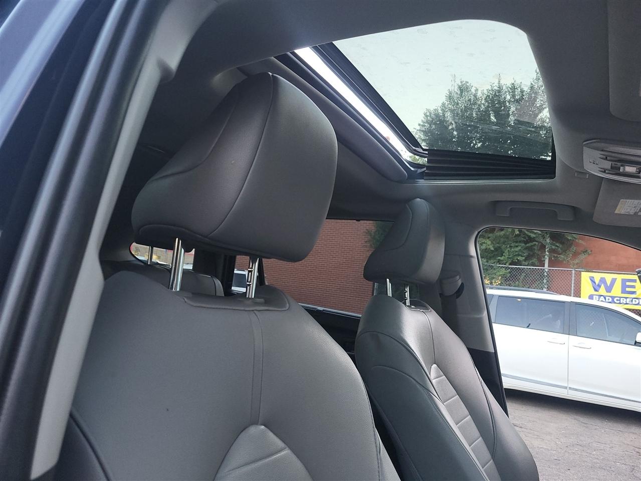 Toyota Highlander photo 10