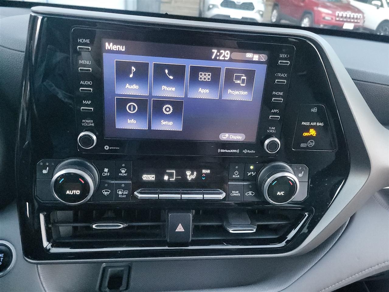 Toyota Highlander photo 18