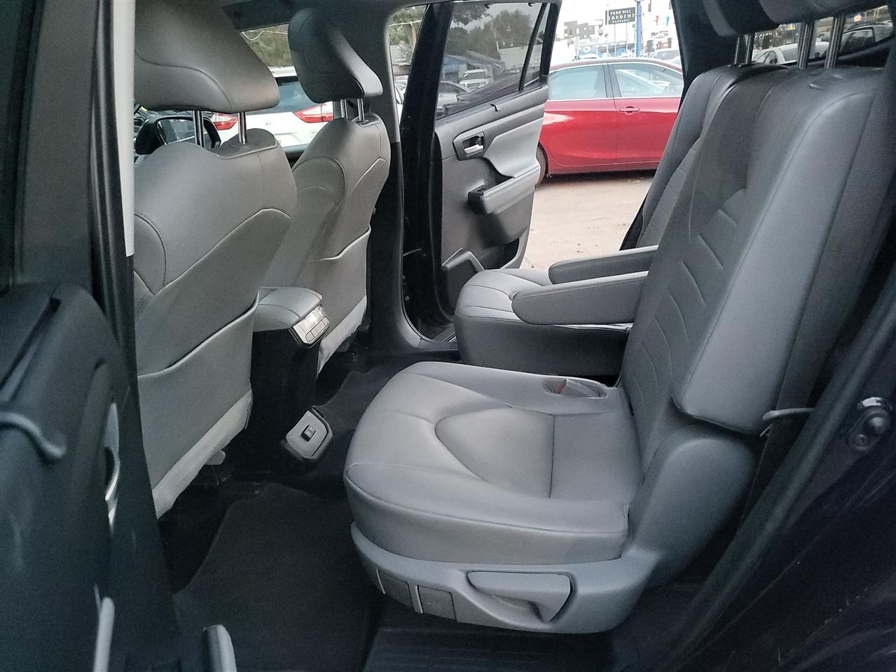 Toyota Highlander photo 26
