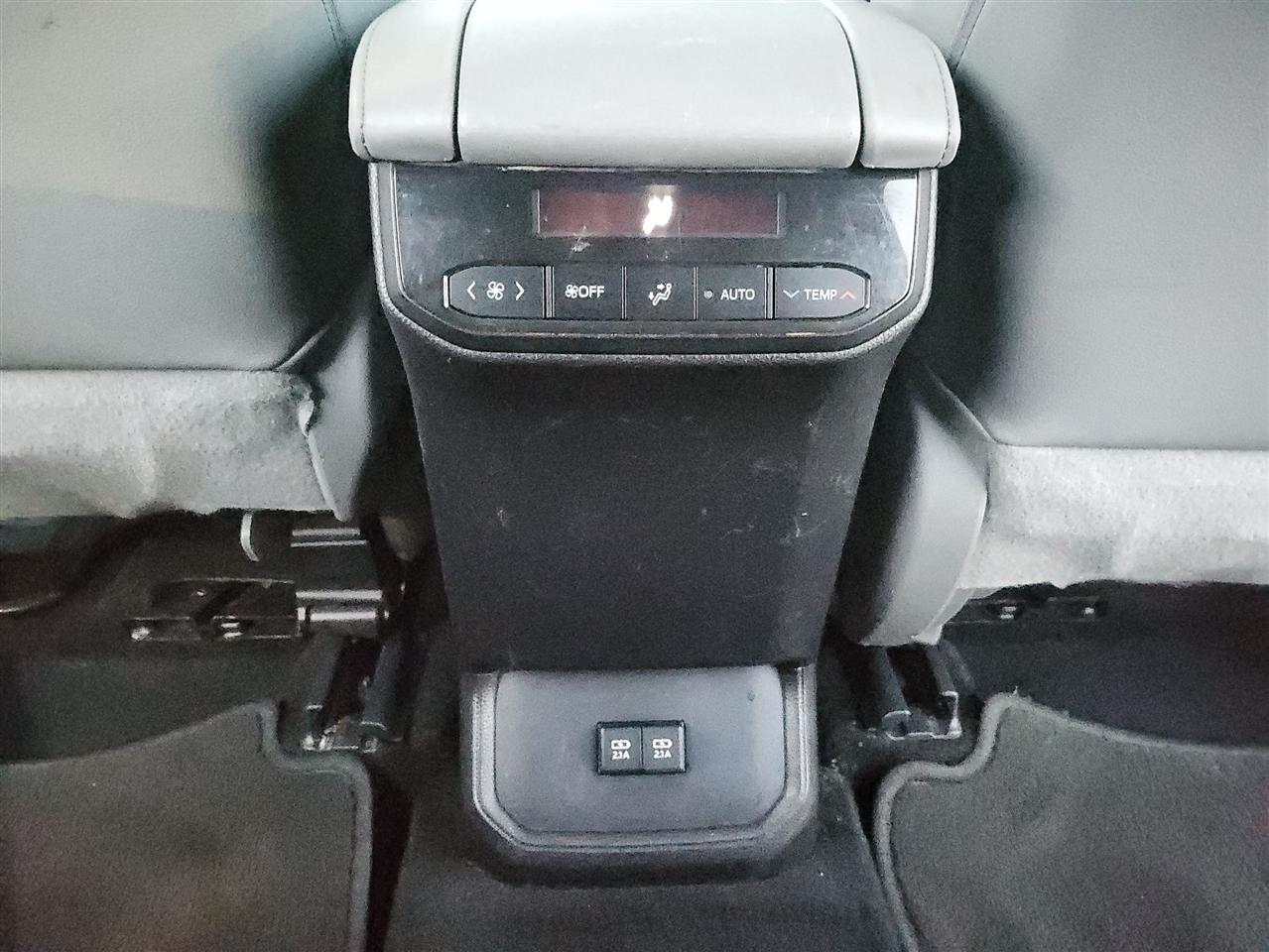Toyota Highlander photo 27