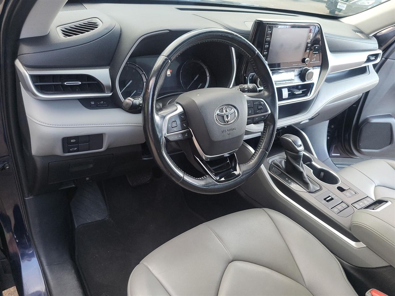 Toyota Highlander XLE 2020