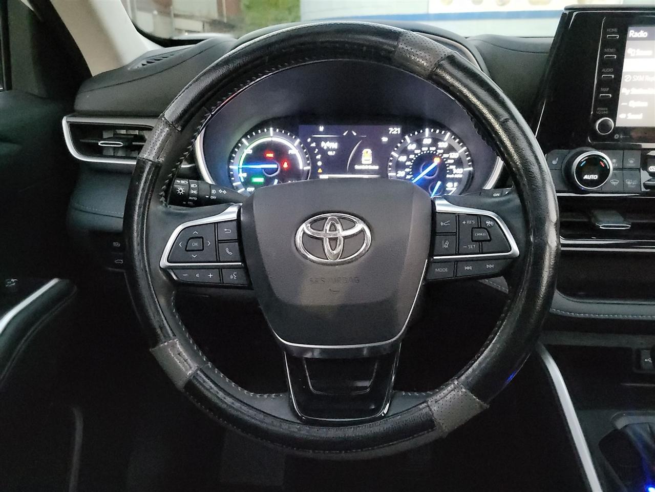 Toyota Highlander  2021