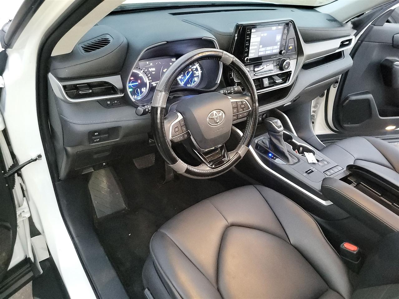 Toyota Highlander  2021