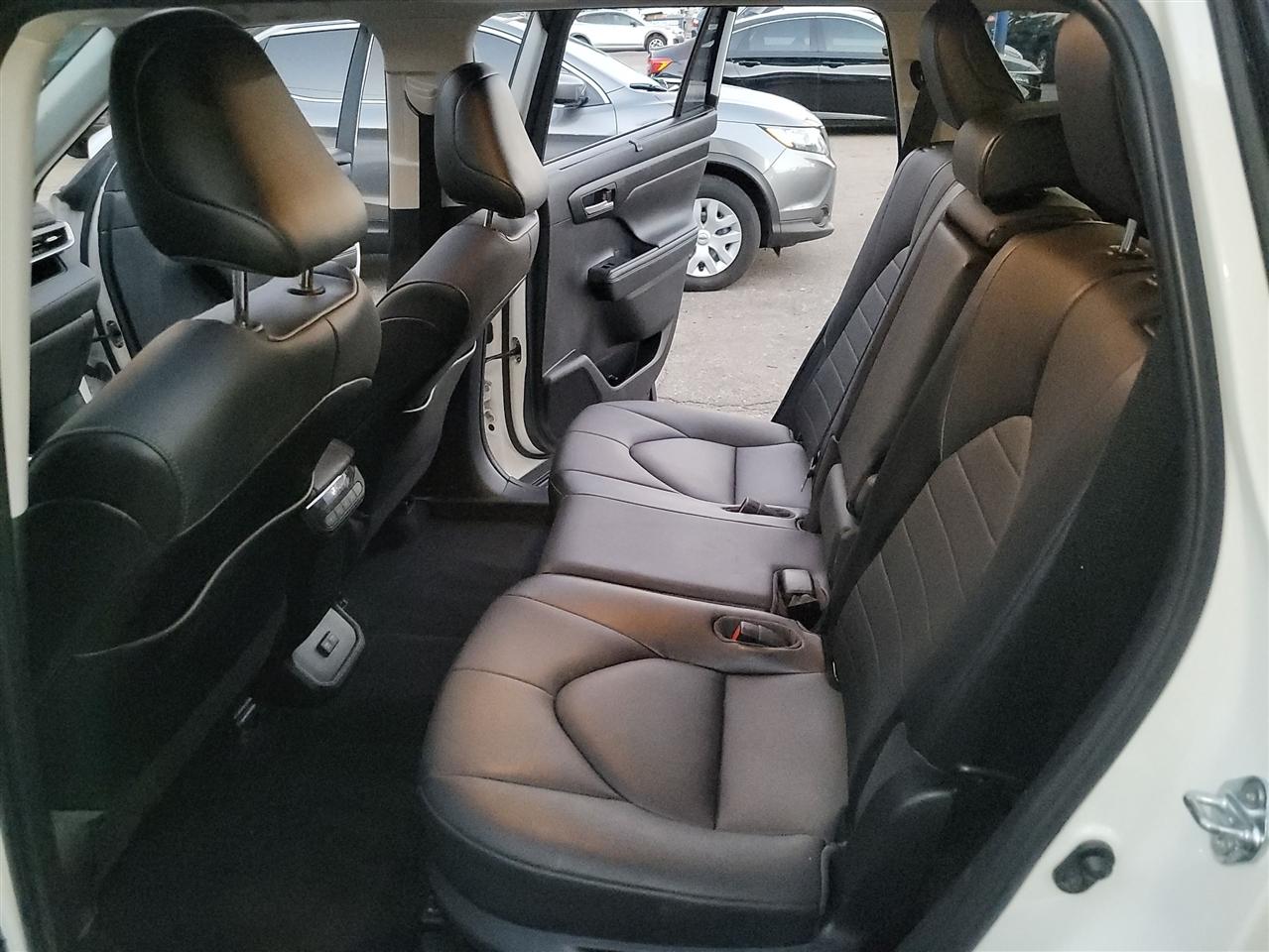 Toyota Highlander  2021