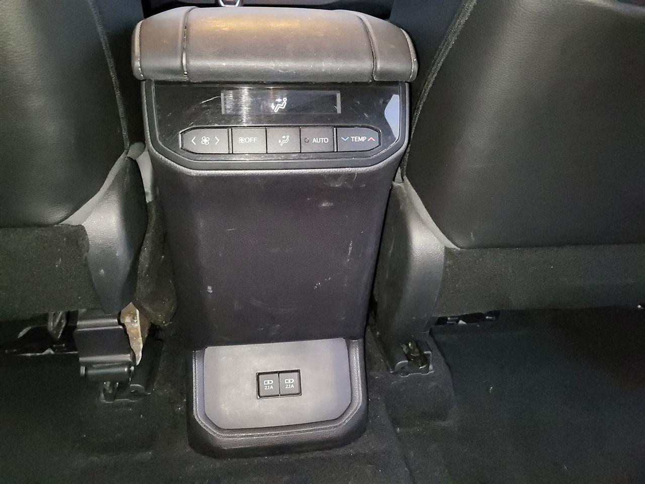Toyota Highlander  2021