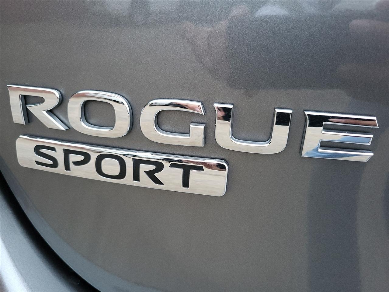Nissan Rogue Sport S 2018