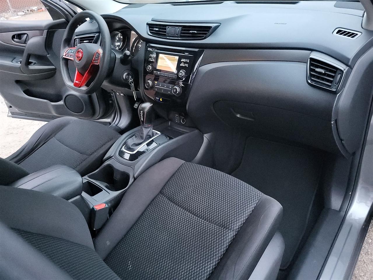 Nissan Rogue Sport S 2018