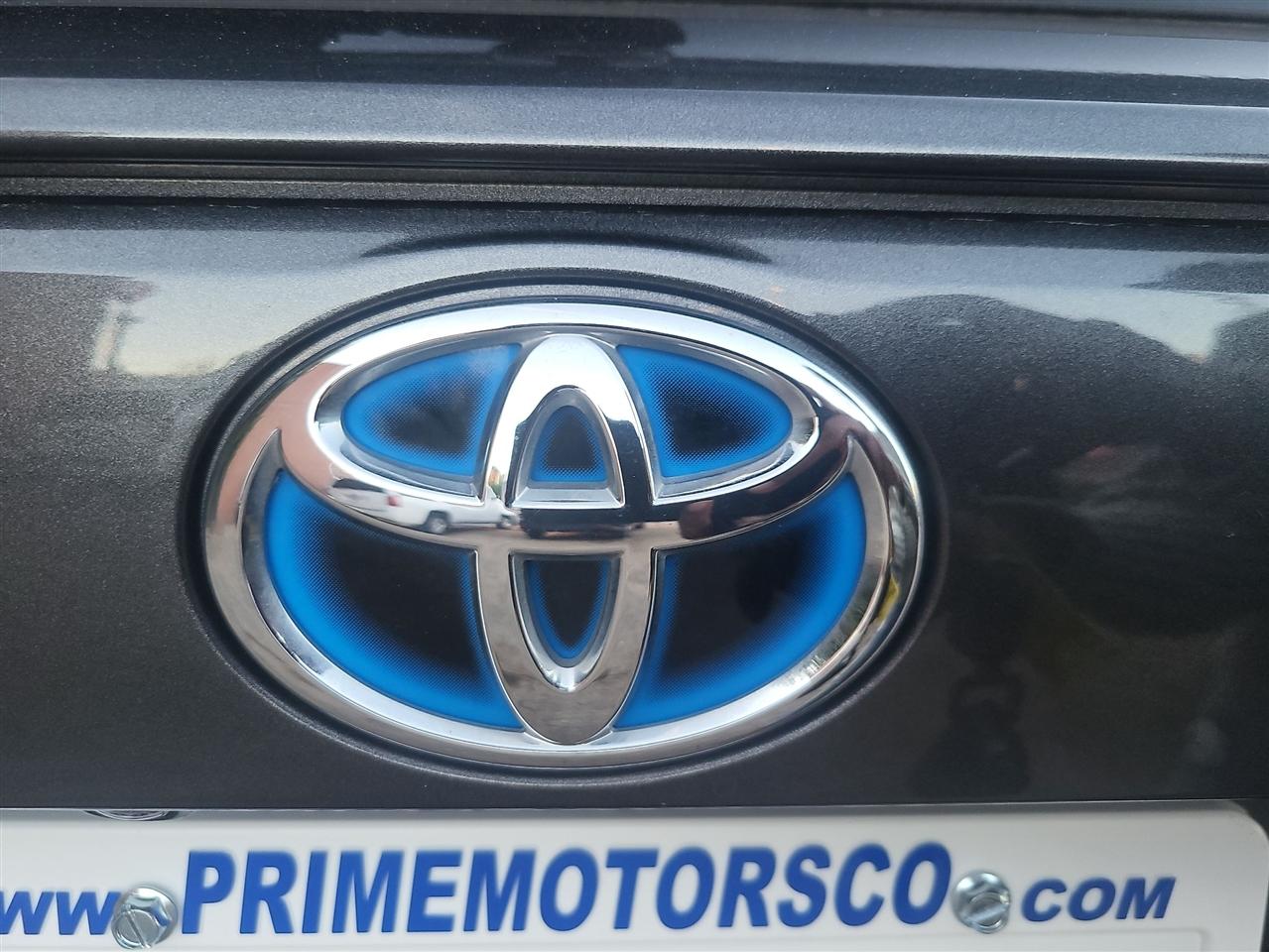 Toyota RAV4 Hybrid LE 2022