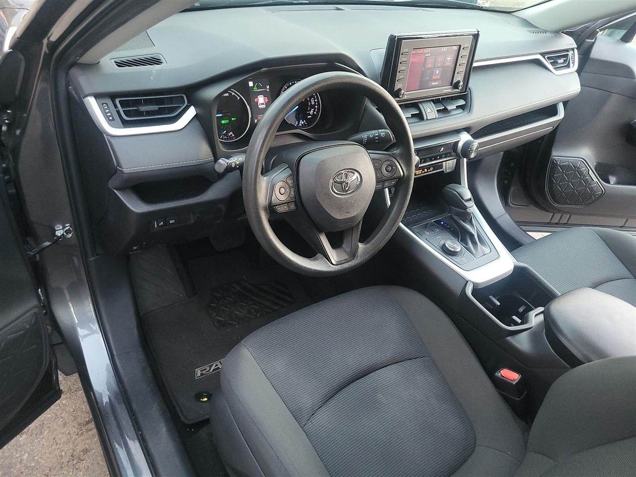 Toyota RAV4 Hybrid LE 2022