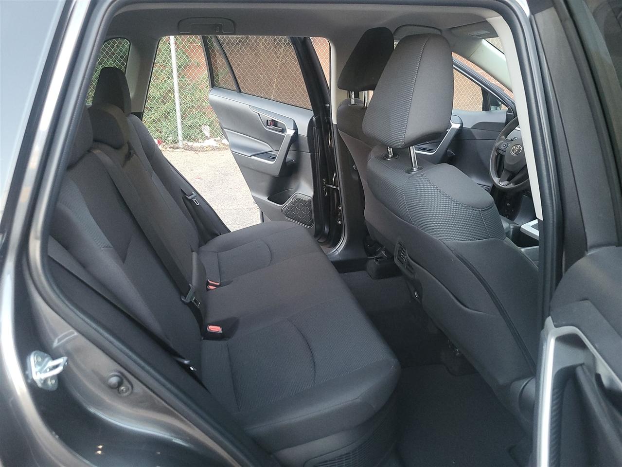 Toyota RAV4 Hybrid LE 2022