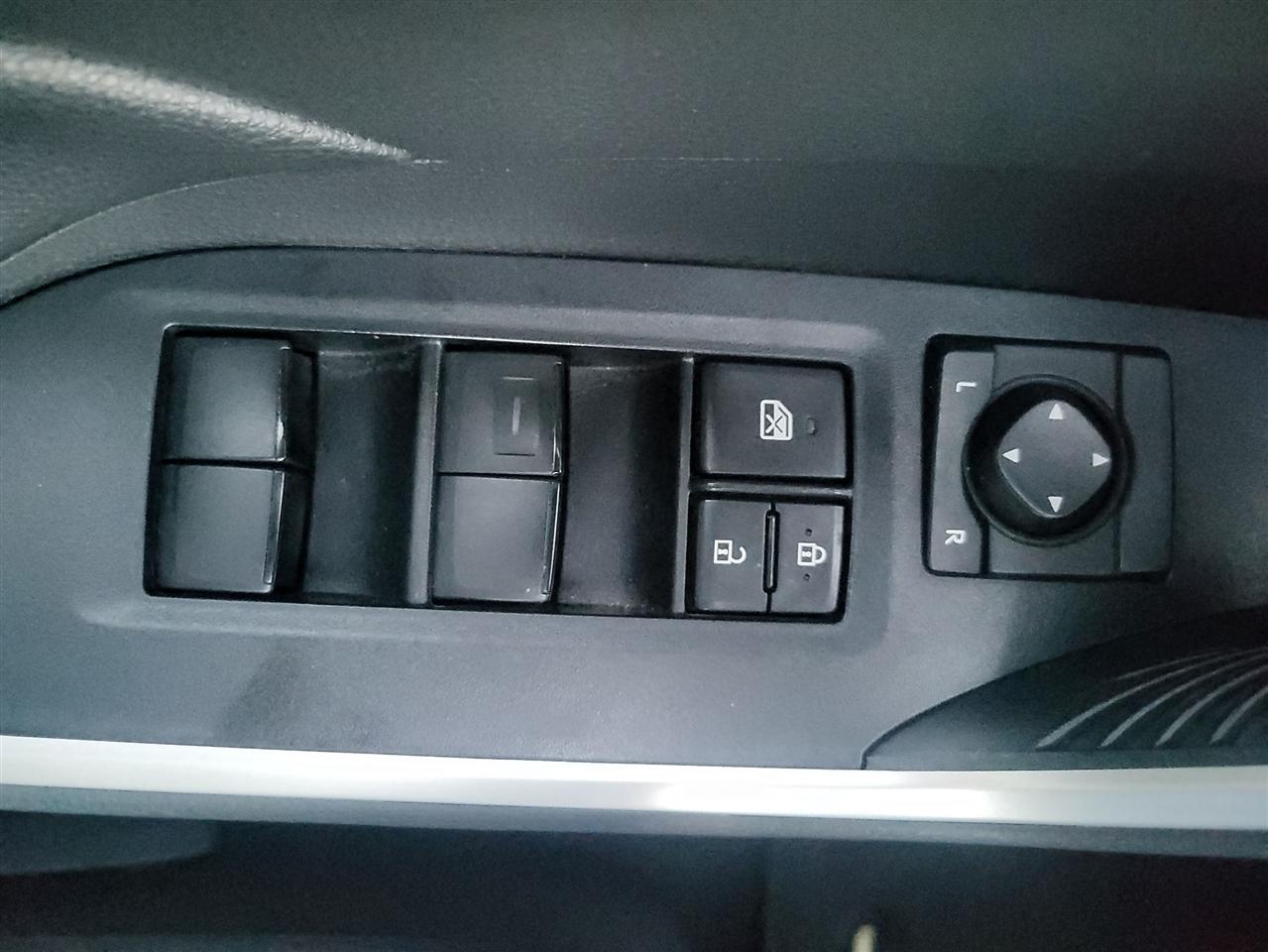 Toyota RAV4 Hybrid LE 2022
