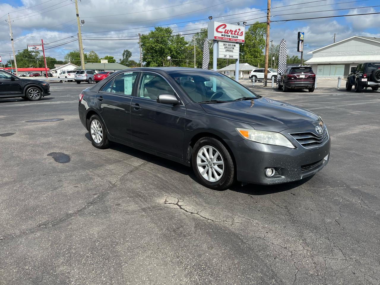 Toyota Camry Base 6-Spd AT 2011