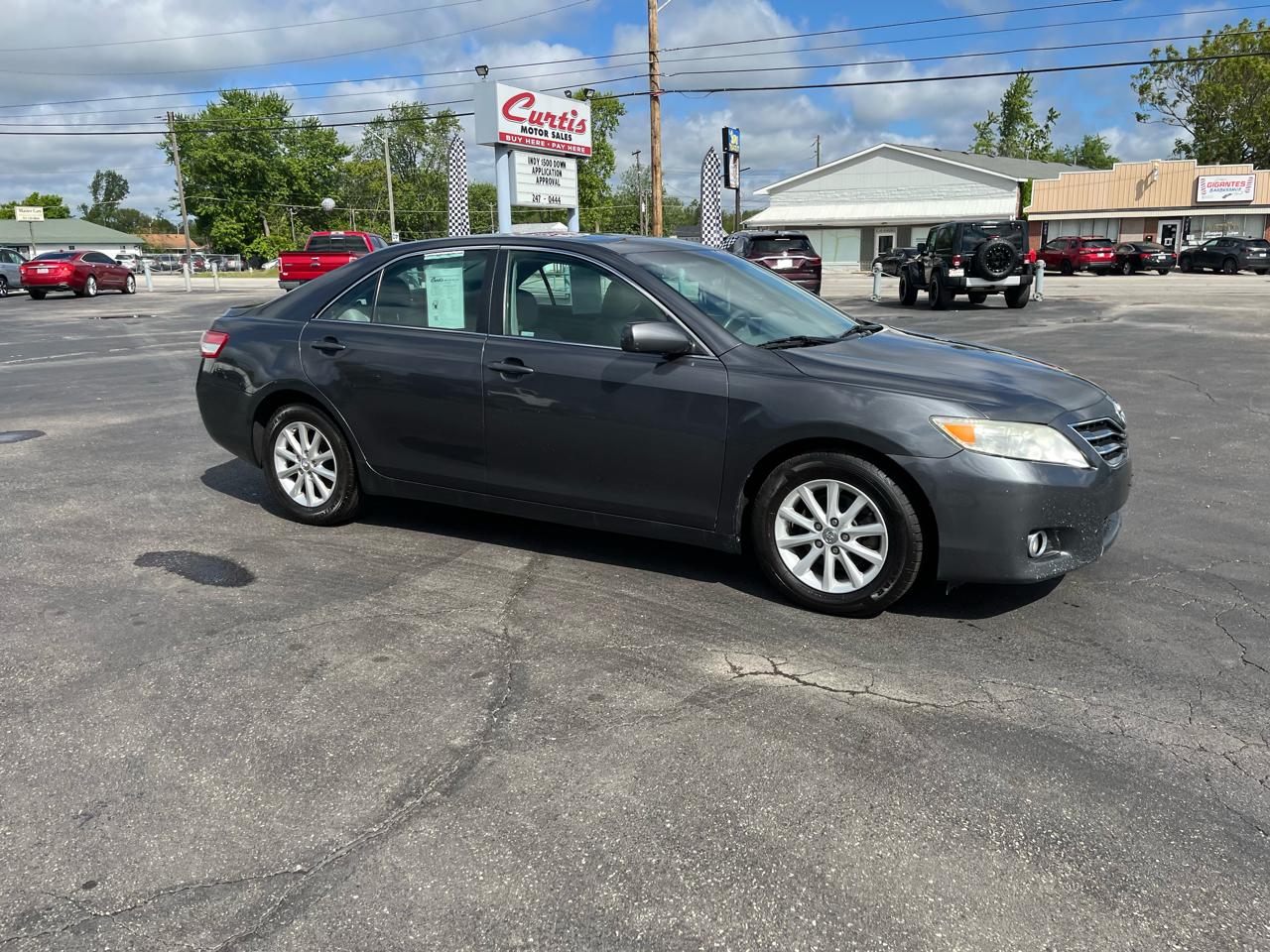 Toyota Camry Base 6-Spd AT 2011