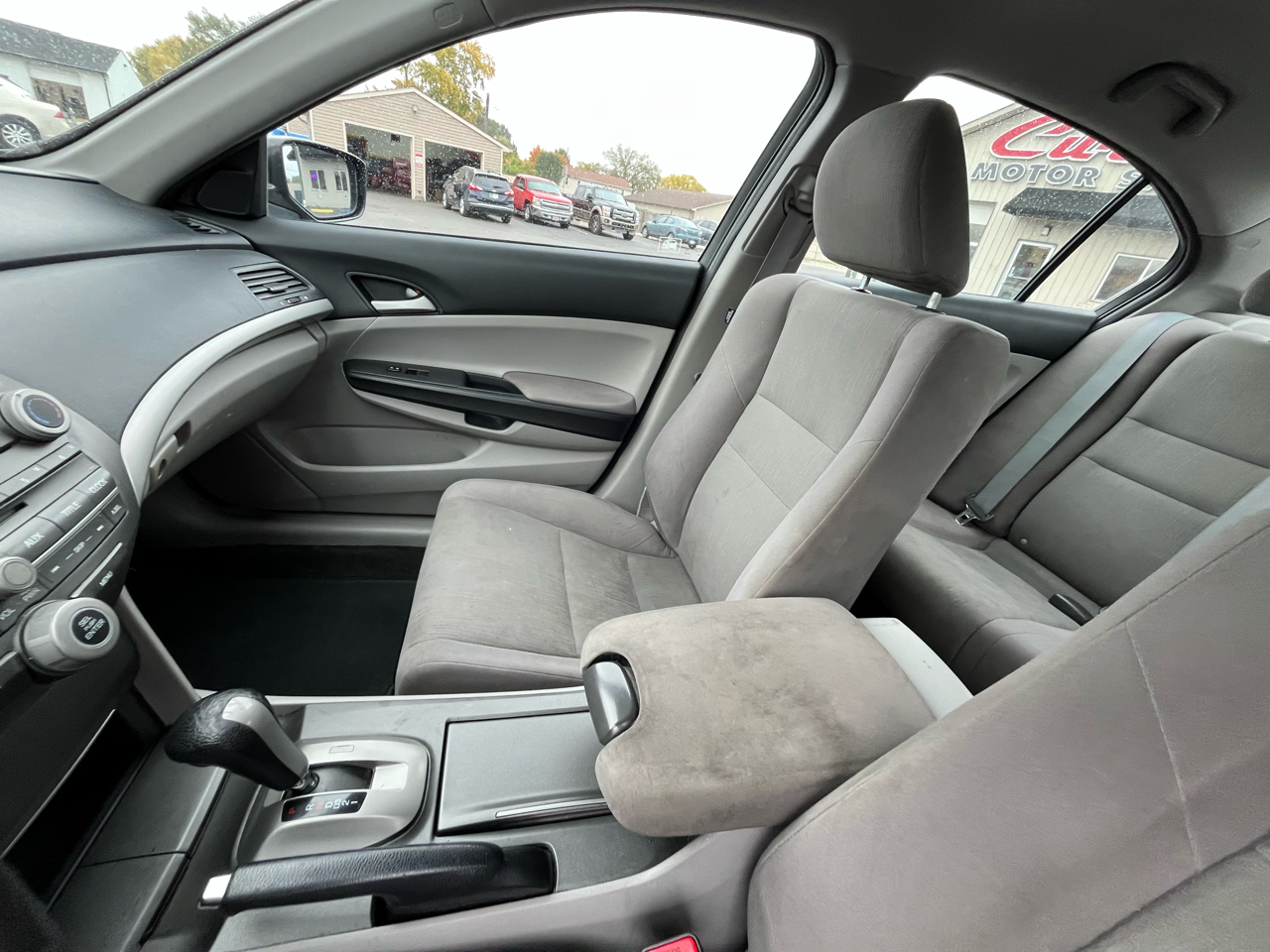 Honda Accord LX sedan AT 2012 Honda Accord LX sedan AT 2012