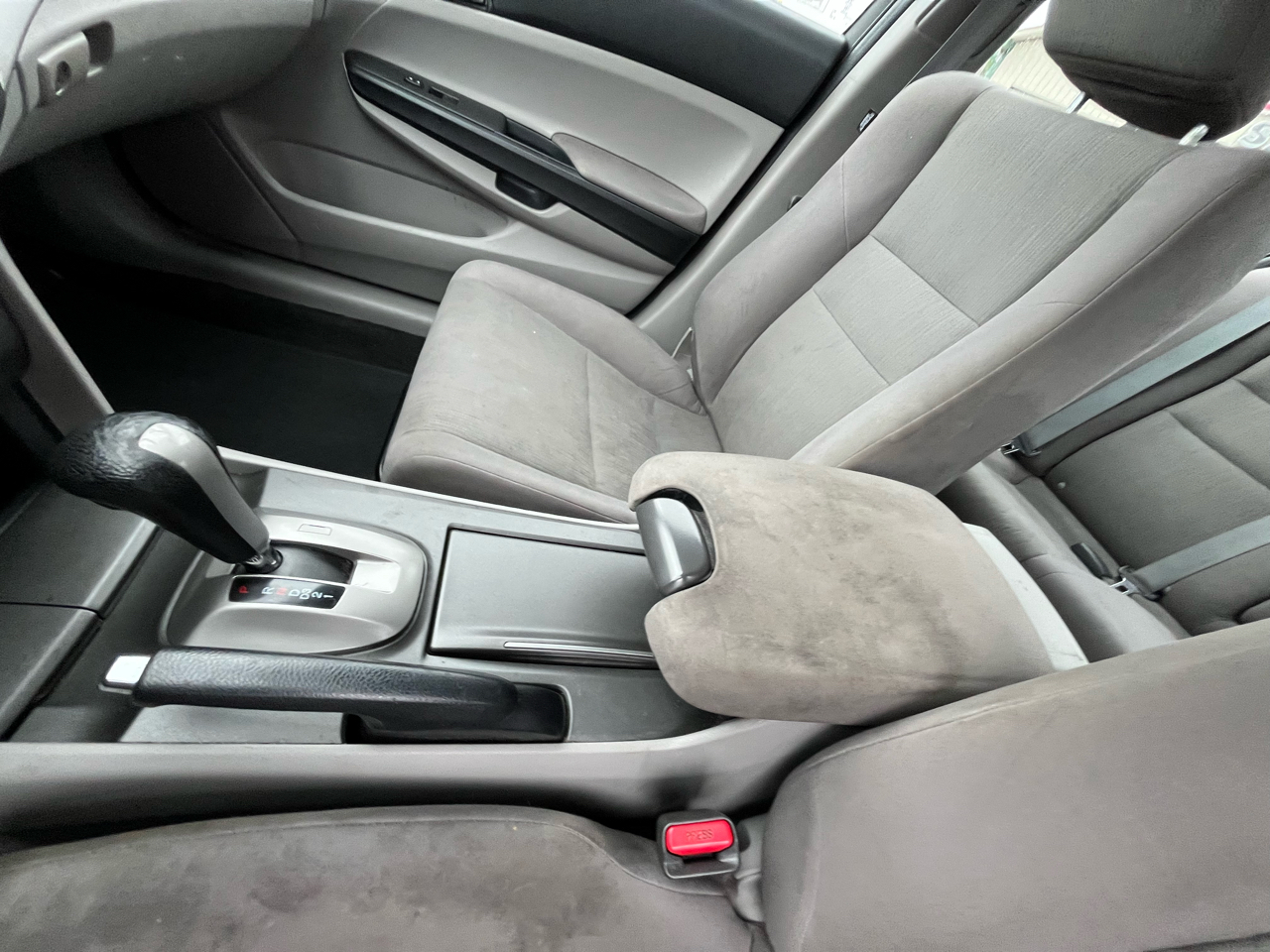 Honda Accord LX sedan AT 2012 Honda Accord LX sedan AT 2012