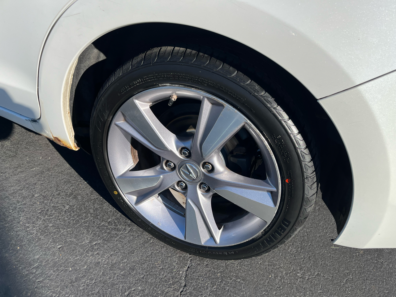 Acura ILX 5-Spd AT w/ Premium Package 2013 Acura ILX 5-Spd AT w/ Premium Package 2013