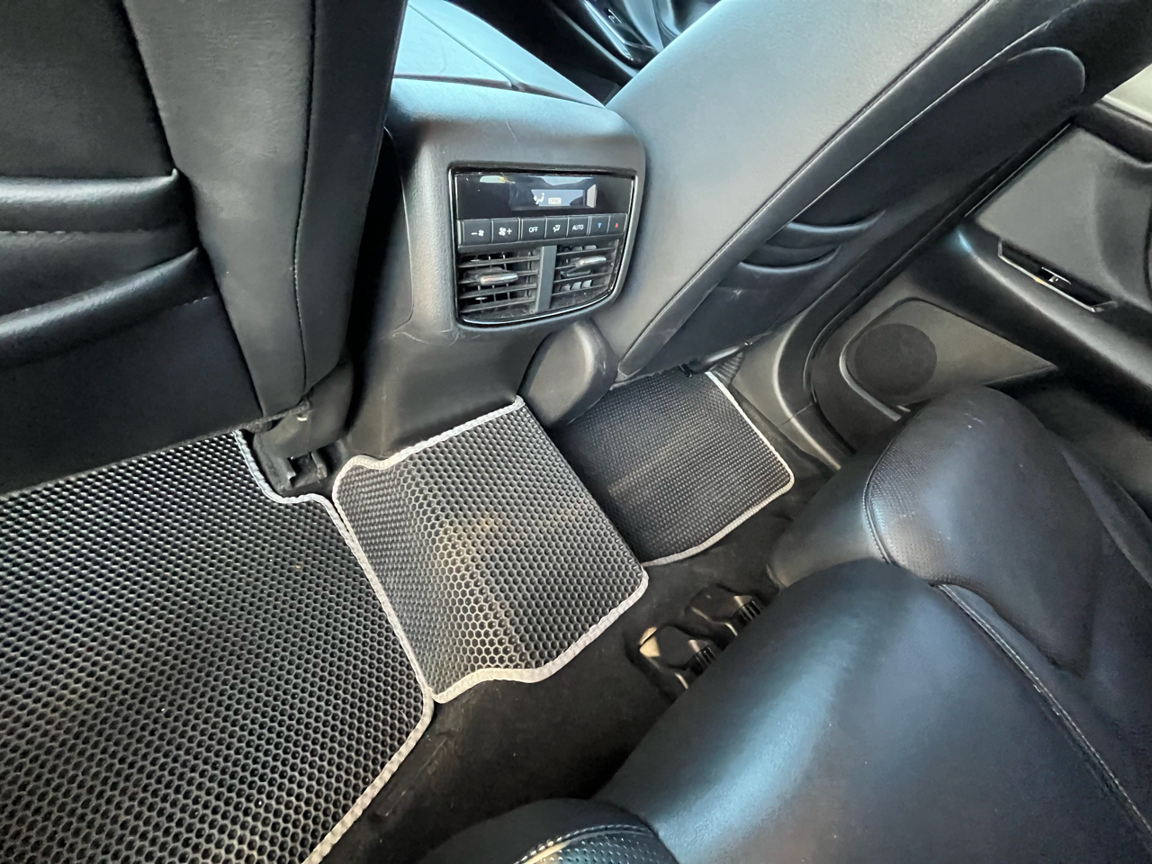 Mazda CX-9 Touring FWD 2018