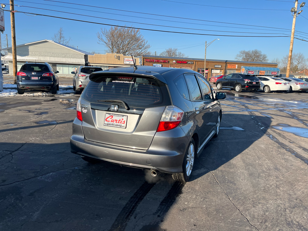 Honda Fit Sport 5-Speed AT 2011