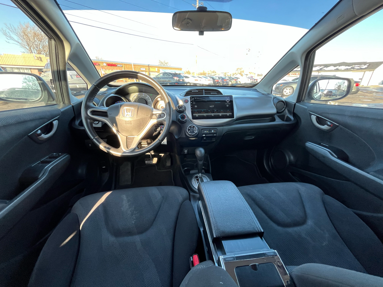 Honda Fit Sport 5-Speed AT 2011