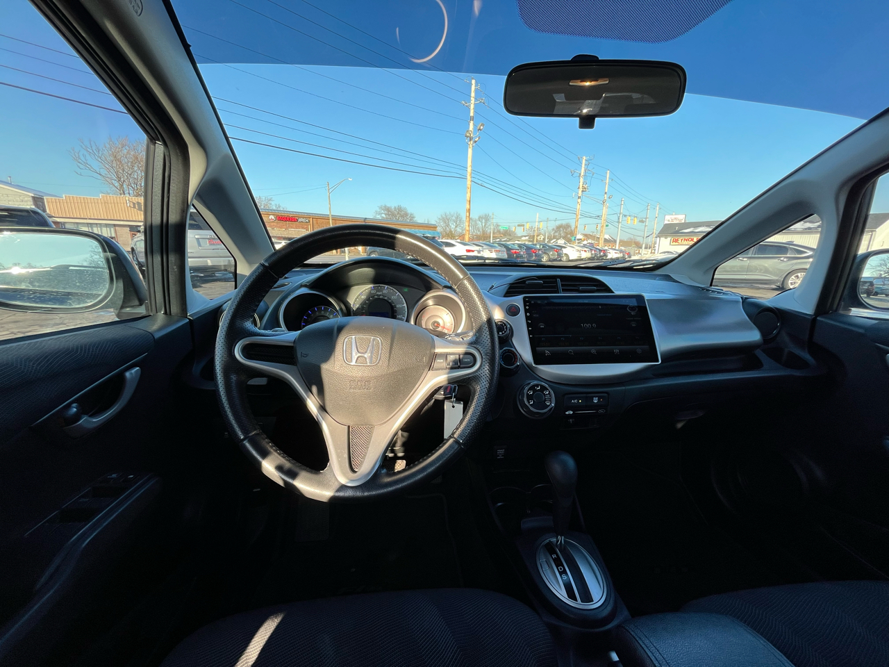 Honda Fit Sport 5-Speed AT 2011