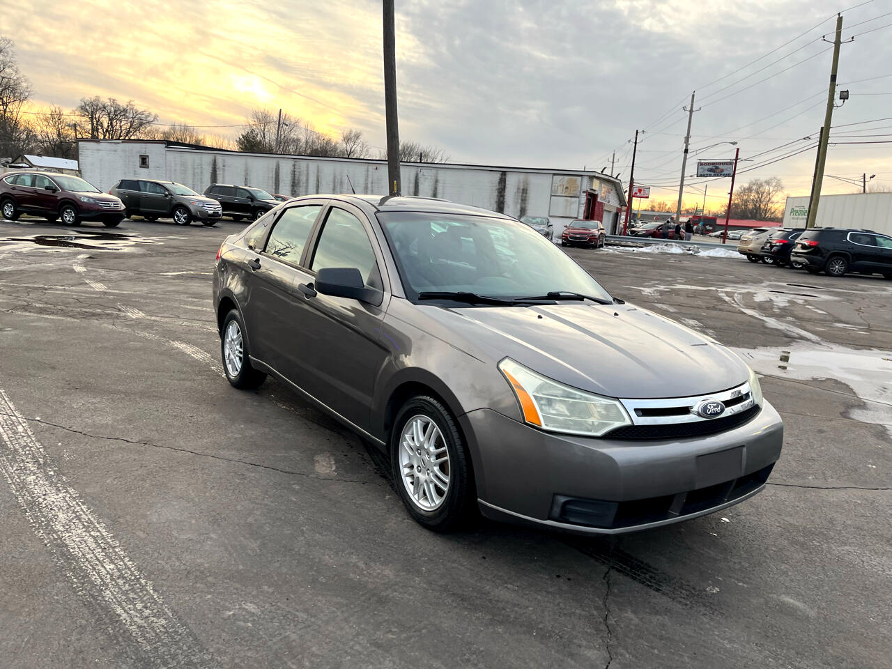 Ford Focus SE Sedan 2011