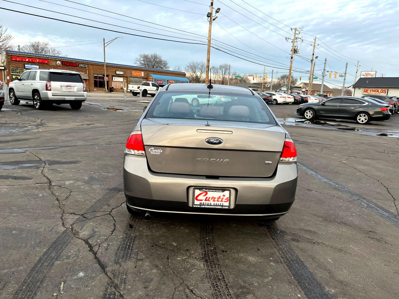 Ford Focus SE Sedan 2011