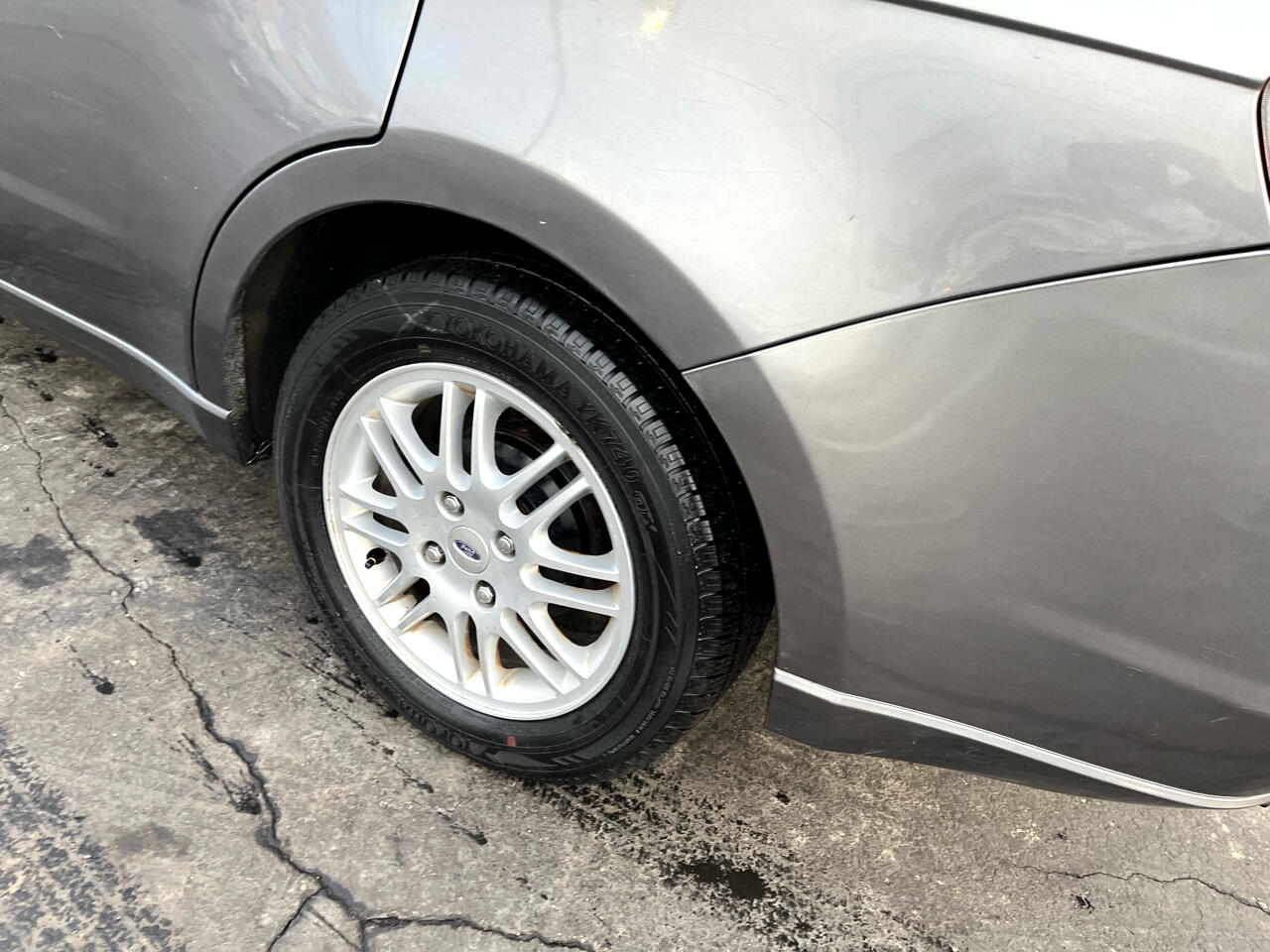 Ford Focus SE Sedan 2011