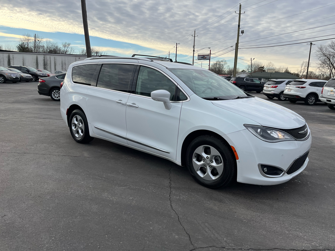 Chrysler Pacifica Touring-L Plus 2017