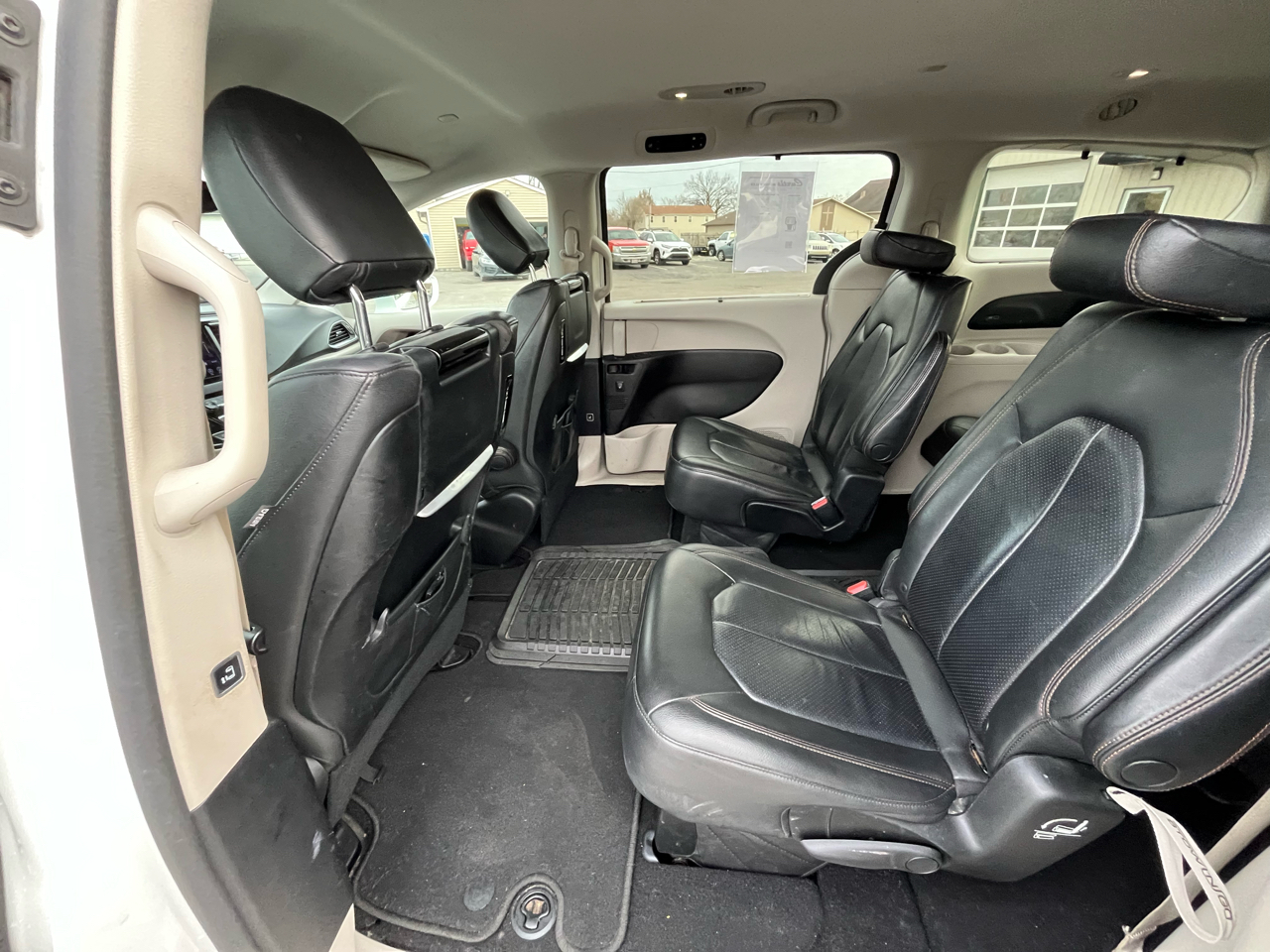 Chrysler Pacifica Touring-L Plus 2017