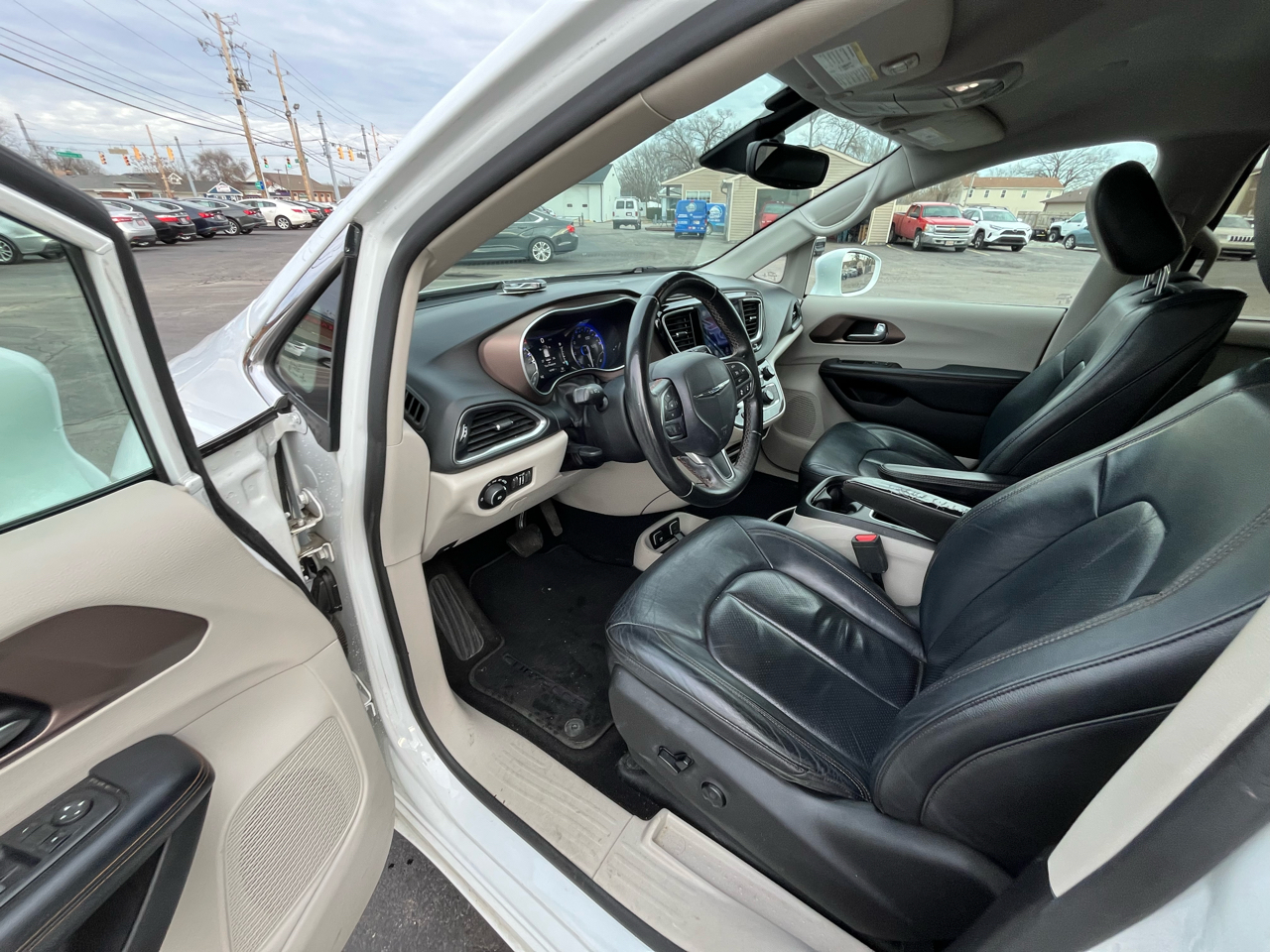 Chrysler Pacifica Touring-L Plus 2017