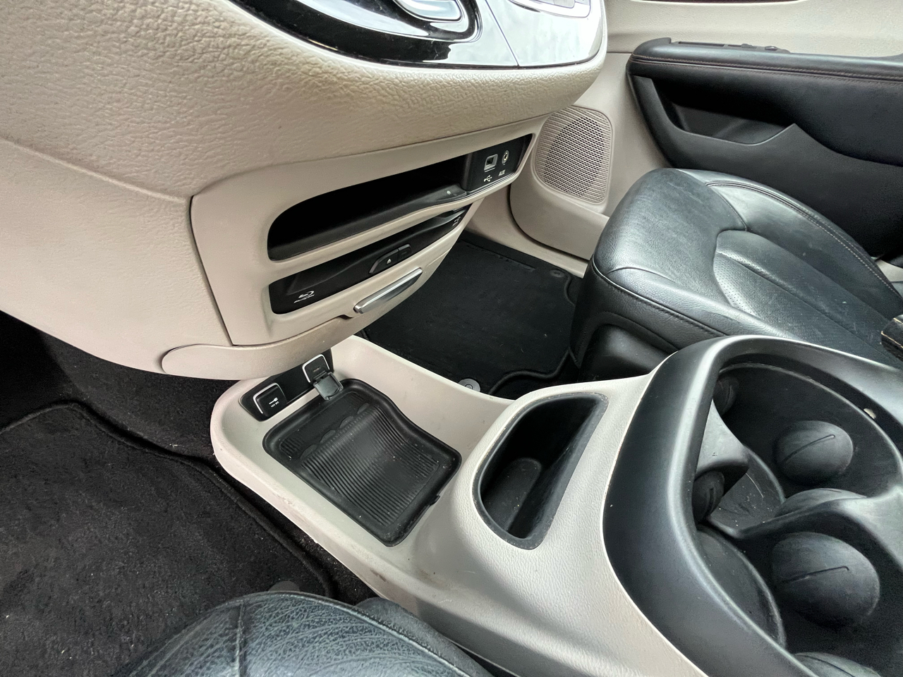 Chrysler Pacifica Touring-L Plus 2017