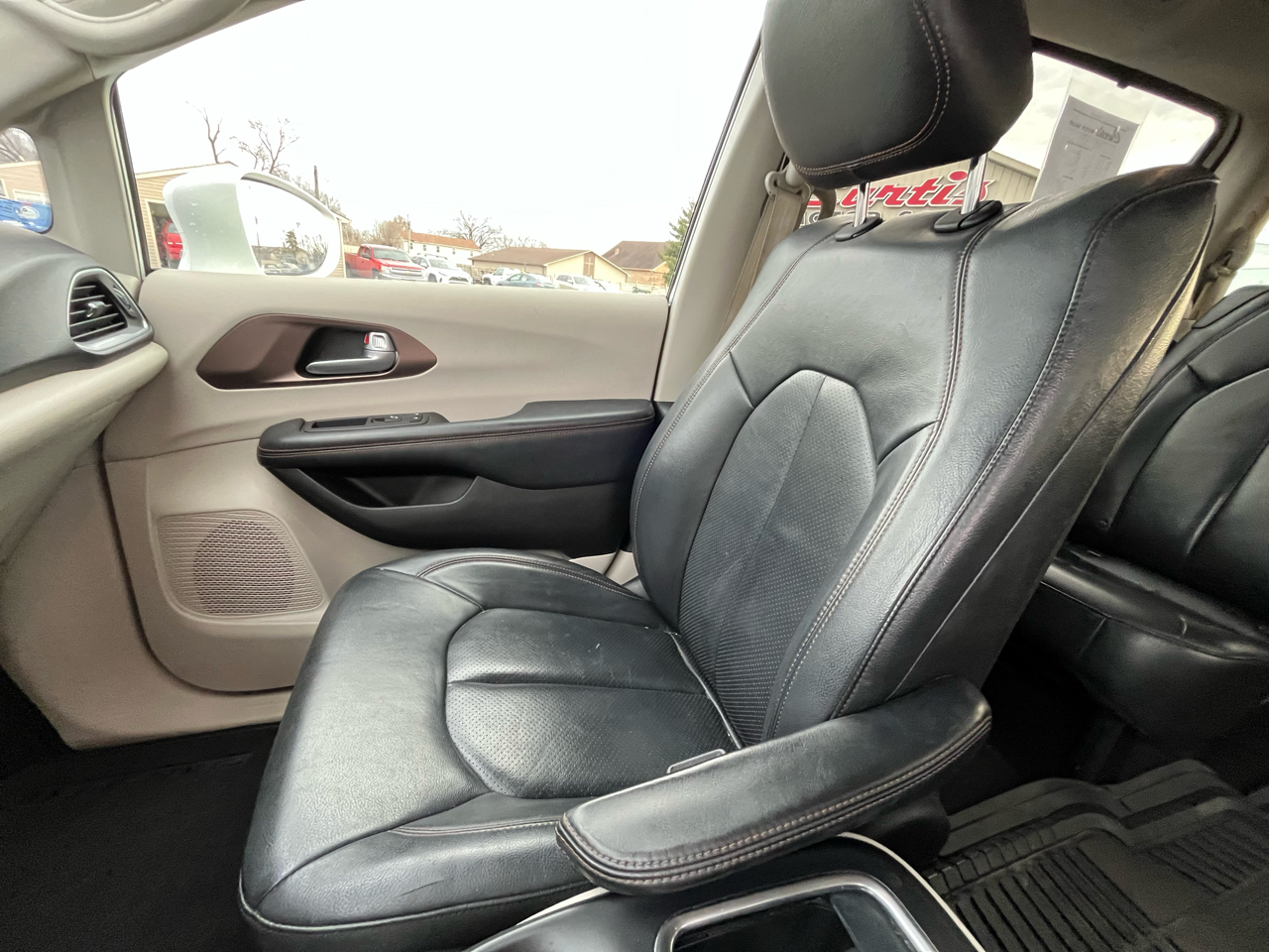 Chrysler Pacifica Touring-L Plus 2017