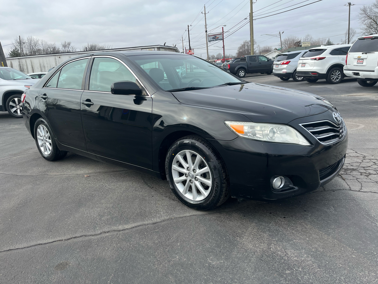 Toyota Camry Base 6-Spd AT 2011