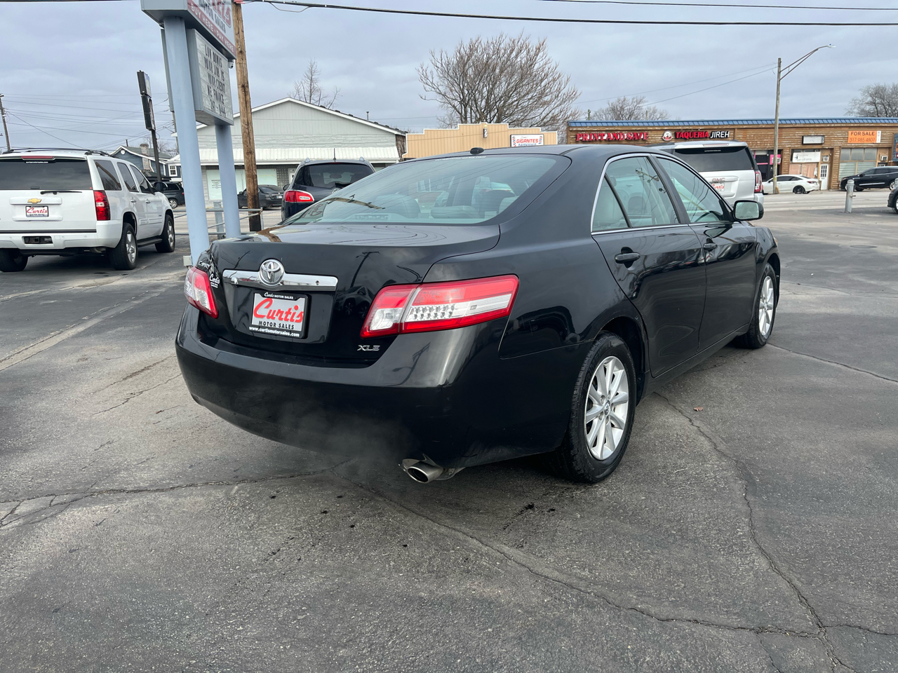 Toyota Camry Base 6-Spd AT 2011