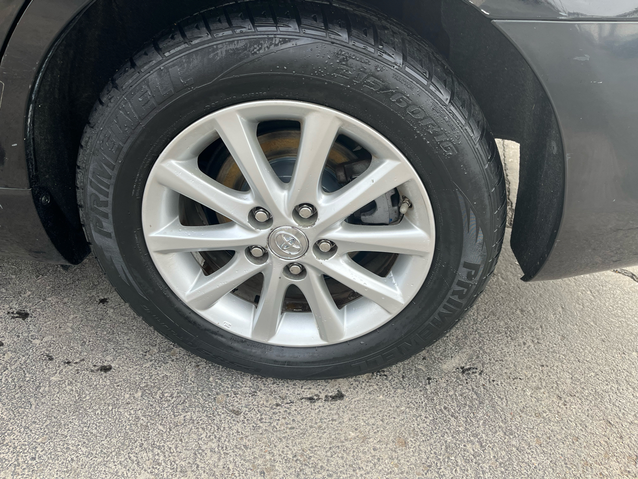 Toyota Camry Base 6-Spd AT 2011