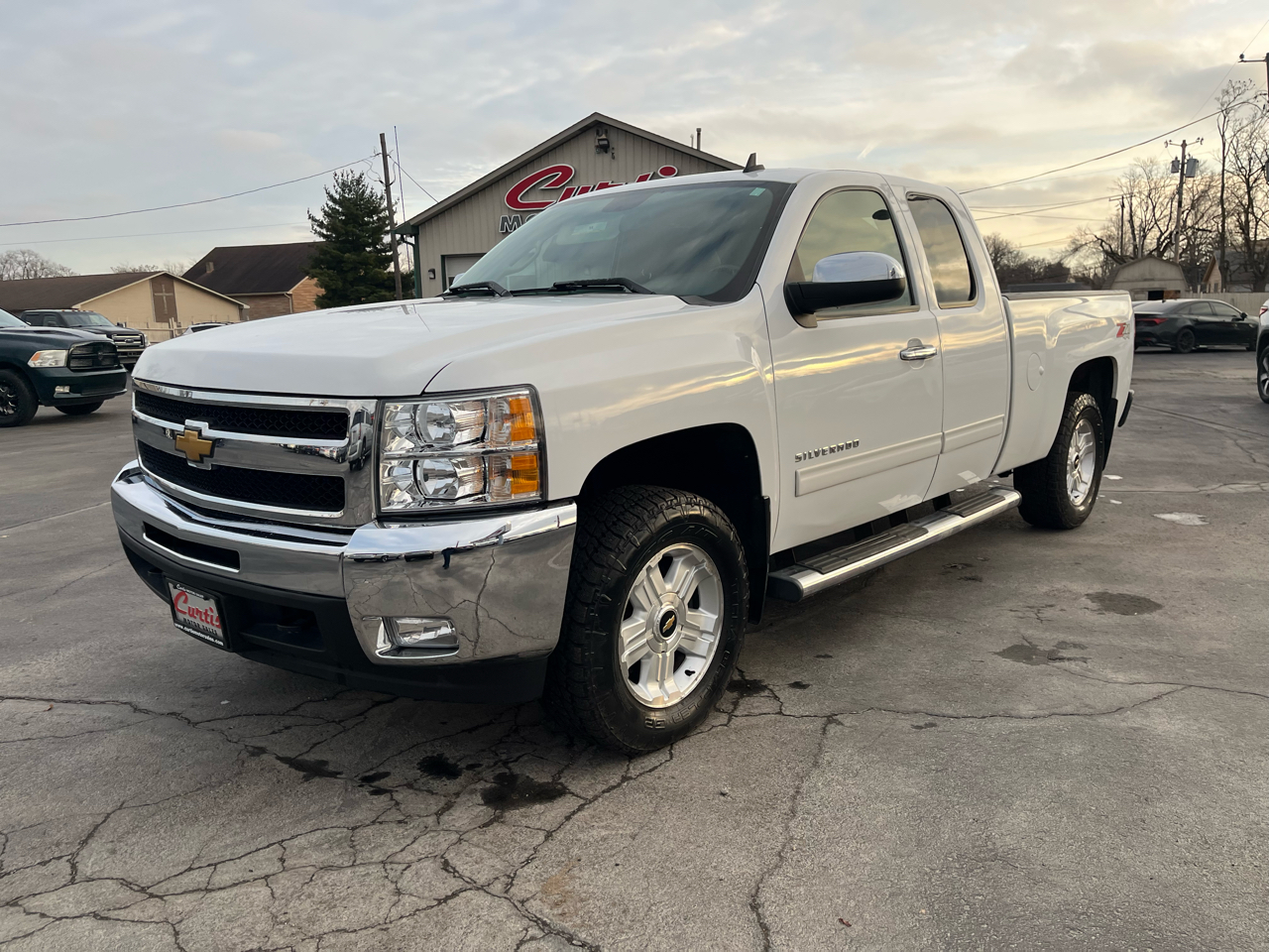 Chevrolet Silverado 1500 LT Ext. Cab Long Box 4WD 2011
