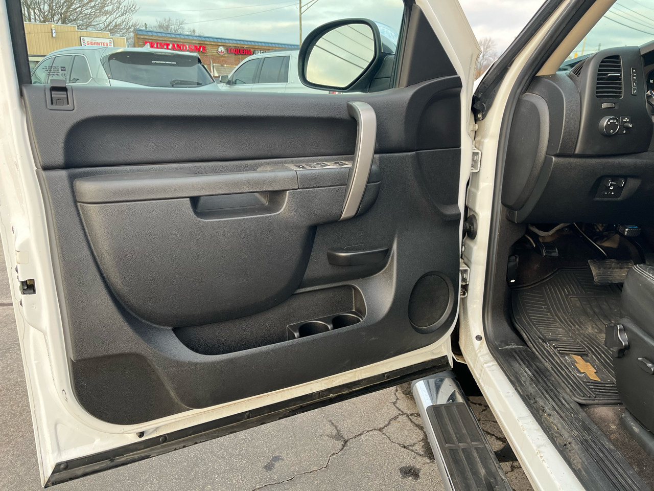 Chevrolet Silverado 1500 LT Ext. Cab Long Box 4WD 2011